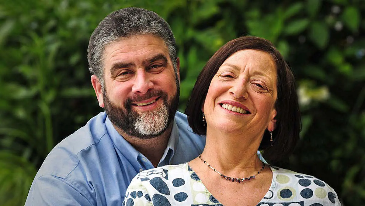 Finding,Hashem:,The,Weinisch’s,Story Featured Image